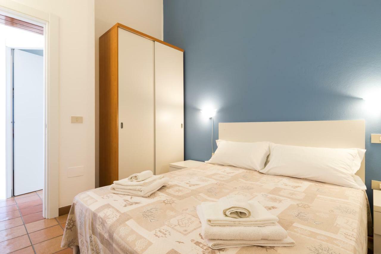 Residenza Solemar Villa Bosa Marina Exteriör bild