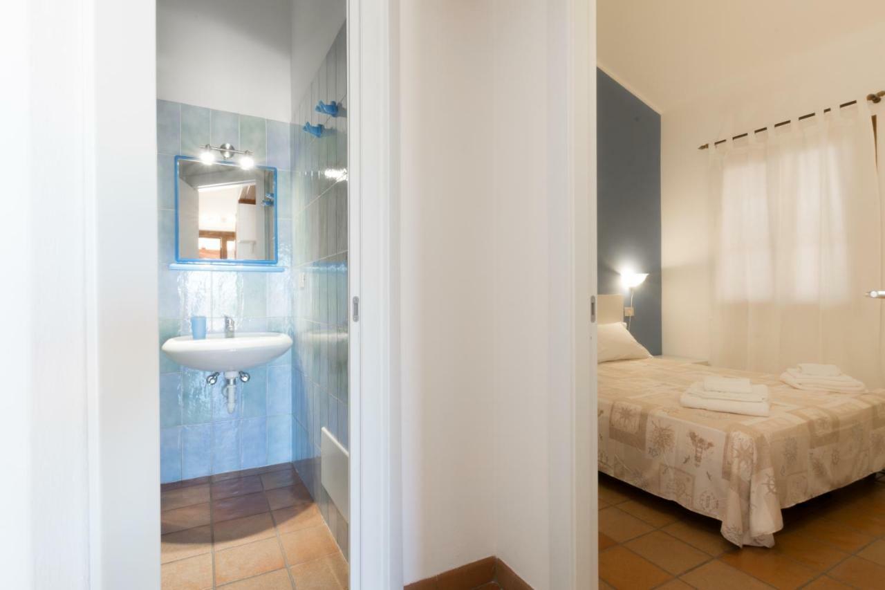 Residenza Solemar Villa Bosa Marina Exteriör bild